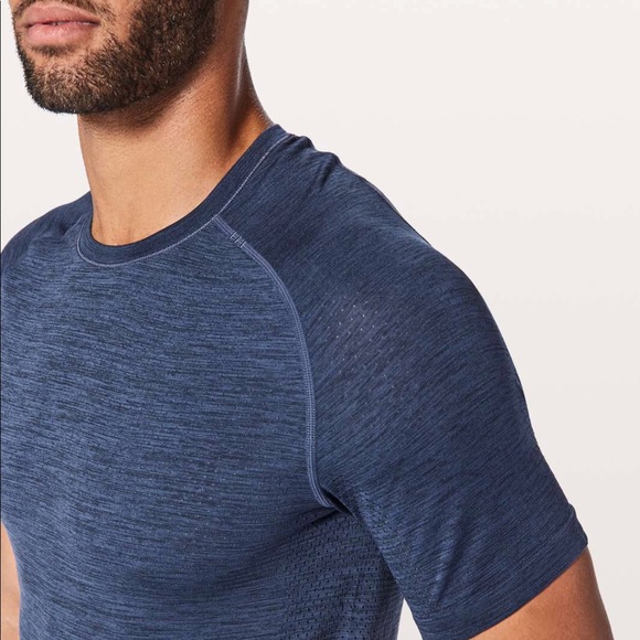 Men’s Lululemon Metal Tech Tee - Picture 2 of 8